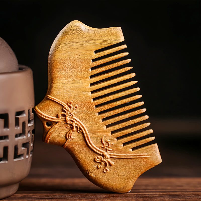 Peine Tallado con Flores de Sándalo Verde Green Sandalwood Floral Engraved Comb