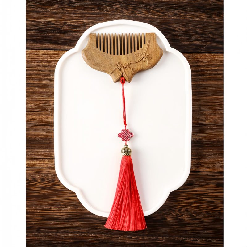 Peine Tallado con Flores de Sándalo Verde Green Sandalwood Floral Engraved Comb