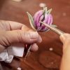 Broche de Flor de Durazno de Seda de Morera Hecha a Mano Handmade Mulberry Silk Peach Blossom Brooch