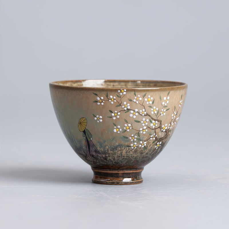 Cangkir Teh Porcelain Ru Kiln Jingdezhen dengan Desain Gadis Hanfu Jingdezhen Ru Kiln Porcelain Teacup with Hanfu Girl Design