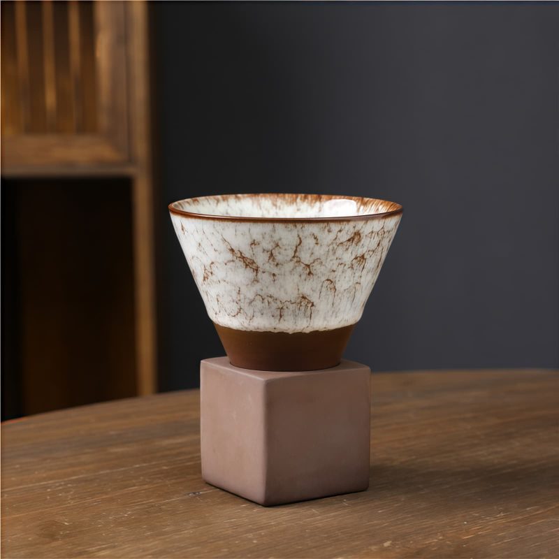 Cangkir Kopi Keramik Retro 200ml dengan Dasar Retro Ceramic 200ml Coffee Mug with Base