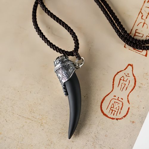 Collar con Diente de Lobo de Obsidiana Negra en Plata 925 Collar con Diente de Lobo de Obsidiana Negra en Plata 925