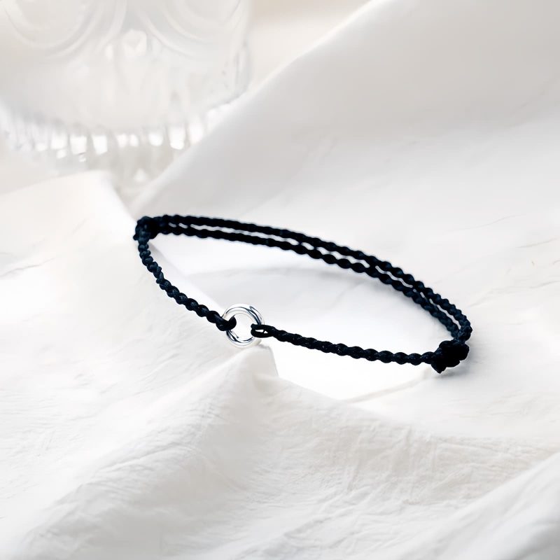 أسورة فضة عيار 925 على شكل عقدة السلام 925 Silver Peace Knot Anklet