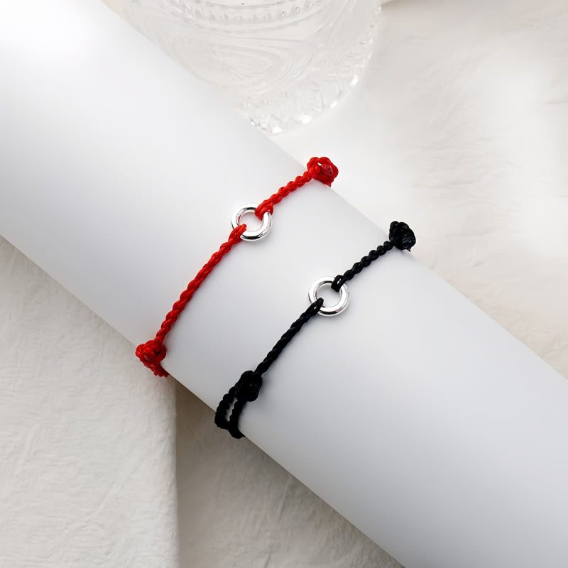أسورة فضة عيار 925 على شكل عقدة السلام 925 Silver Peace Knot Anklet