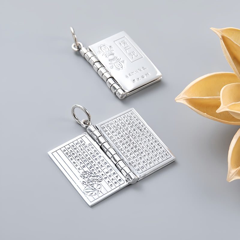 قلادة لوتس السلام من الفضة عيار 990 مع نقش سورة القلب 990 Silver Heart Sutra Lotus Peace Necklace