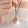 قلادة لوتس السلام من الفضة عيار 990 مع نقش سورة القلب 990 Silver Heart Sutra Lotus Peace Necklace