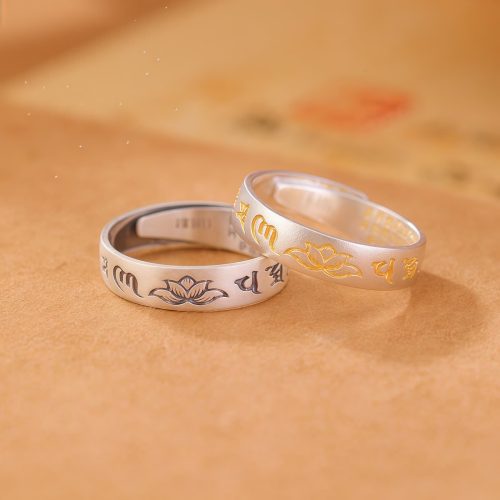 Anillo de Loto 'Om Mani Padme Hum' en Plata de Ley 999 Anillo de Loto 'Om Mani Padme Hum' en Plata de Ley 999