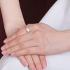 Anillo de Loto 'Om Mani Padme Hum' en Plata de Ley 999 999 Sterling Silver Lotus 'Om Mani Padme Hum' Ring