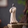 Dekorasi Patung Biksu Meditasi Keramik yang Penuh Welas Asih Ceramic Compassion Meditating Monk Decoration