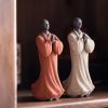 Dekorasi Patung Biksu Meditasi Keramik yang Penuh Welas Asih Ceramic Compassion Meditating Monk Decoration