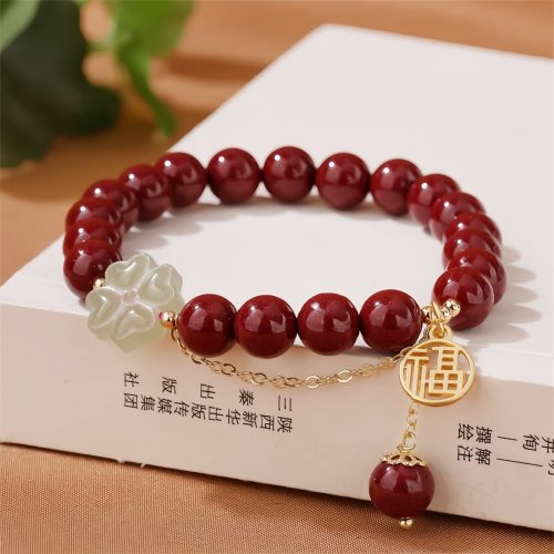 Pulsera de Trébol de la Suerte con Cinabrio y Jade de Hetian Pulsera de Trébol de la Suerte con Cinabrio y Jade de Hetian