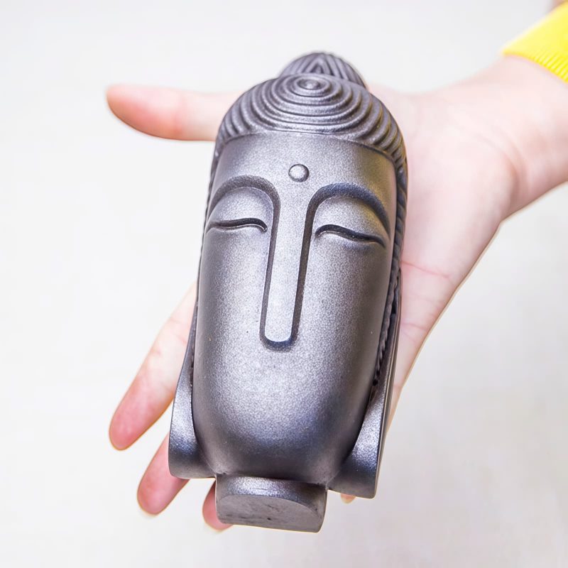 Estatua de Buda Meditando de Resina Fundida con Óxido Rust Cast Resin Meditating Buddha Statue