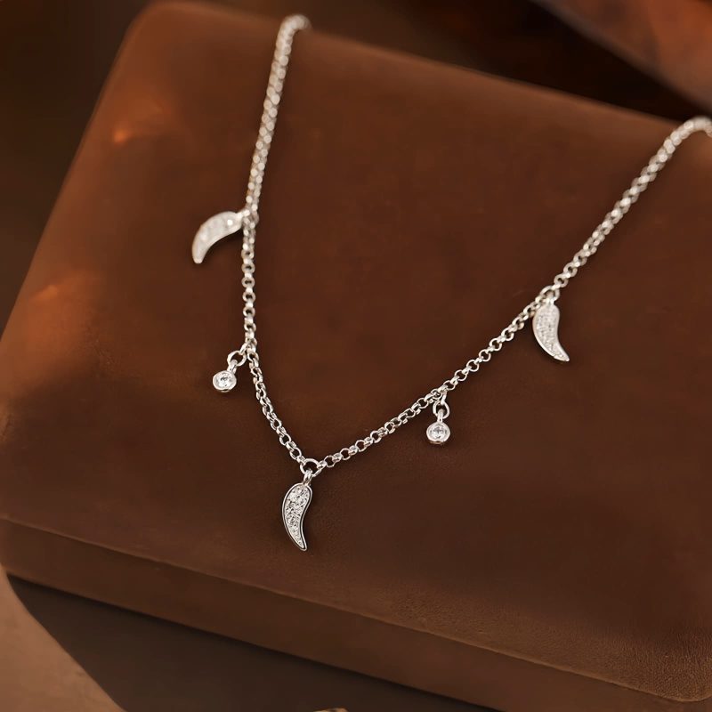 Anting Perak Sterling dengan Pesona Lada Zircon untuk Perlindungan Sterling Silver Protection Anklet with Zircon Pepper Charm