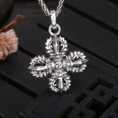 Collar Tibetano de Plata Esterlina 925 con Doble Dorje Vajra para la Fuerza Collar Tibetano de Plata Esterlina 925 con Doble Dorje Vajra para la Fuerza