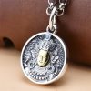 Collar de Tara Verde Doble Dorje Vajra de Plata Esterlina Tibetana 925 Tibetan 925 Sterling Silver Green Tara Double Dorje Vajra Necklace