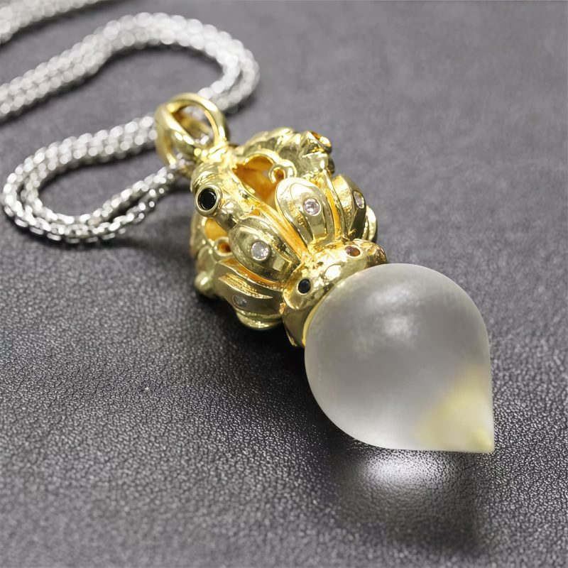 Collar con colgante de cristal Liuli de Loto Dorje Vajra Tibetano Tibetan Dorje Vajra Lotus Liuli Crystal Necklace Pendant