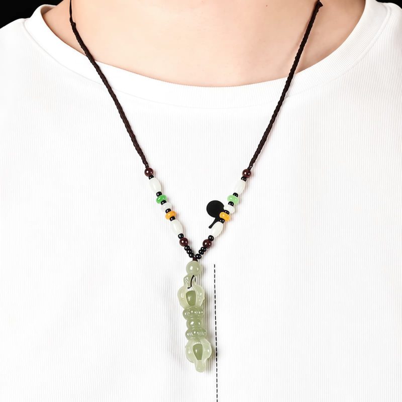 Collar con dije de Dorje Vajra de Jade Hetian Tibetano para el Éxito Tibetan Hetian Jade Dorje Vajra Success Necklace Pendant