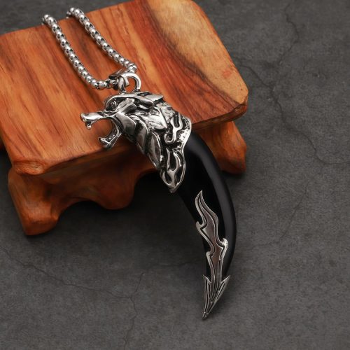 Collar con dije de diente de lobo de acero de titanio imitación Collar con dije de diente de lobo de acero de titanio imitación