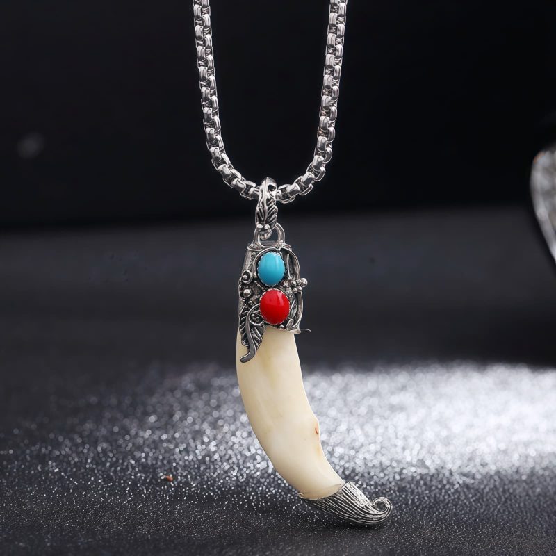 Collar con dije de diente de lobo de acero de titanio Titanium Steel Wolf Tooth Pendant Necklace