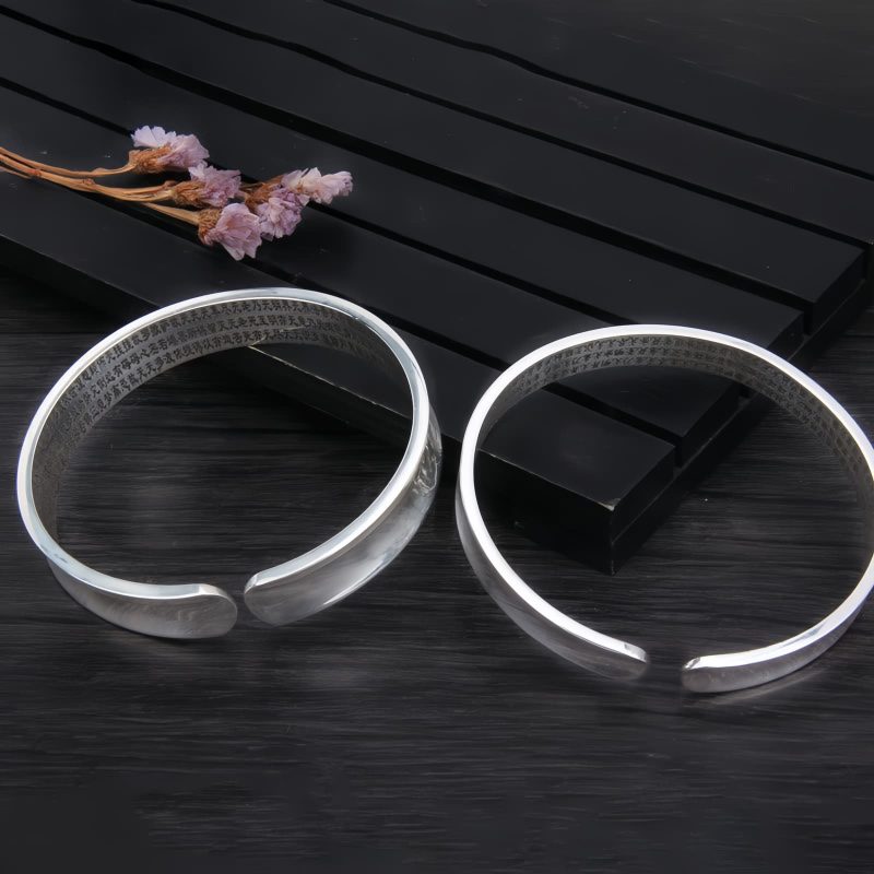 999 スターリングシルバー オム・マニ・パドメ・フム パ prayer ブレスレット 999 Sterling Silver Om Mani Padme Hum Prayer Bracelet