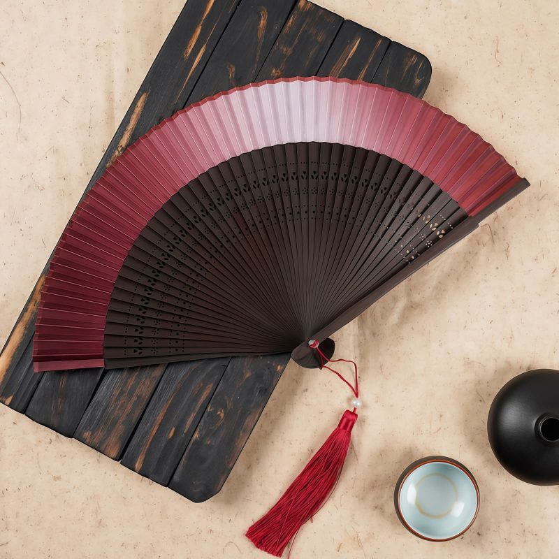 Abanico Plegable de Bambú con Grabado Hueco y Degradado Gradient Hollow Engraved Bamboo Folding Fan