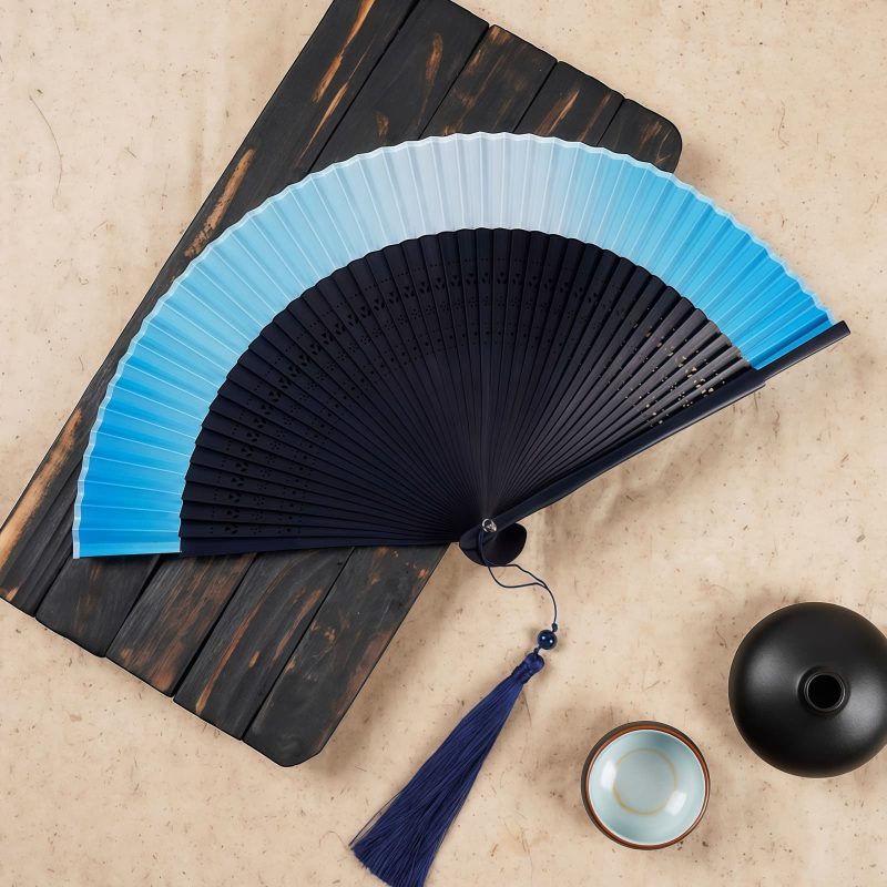 Abanico Plegable de Bambú con Grabado Hueco y Degradado Gradient Hollow Engraved Bamboo Folding Fan