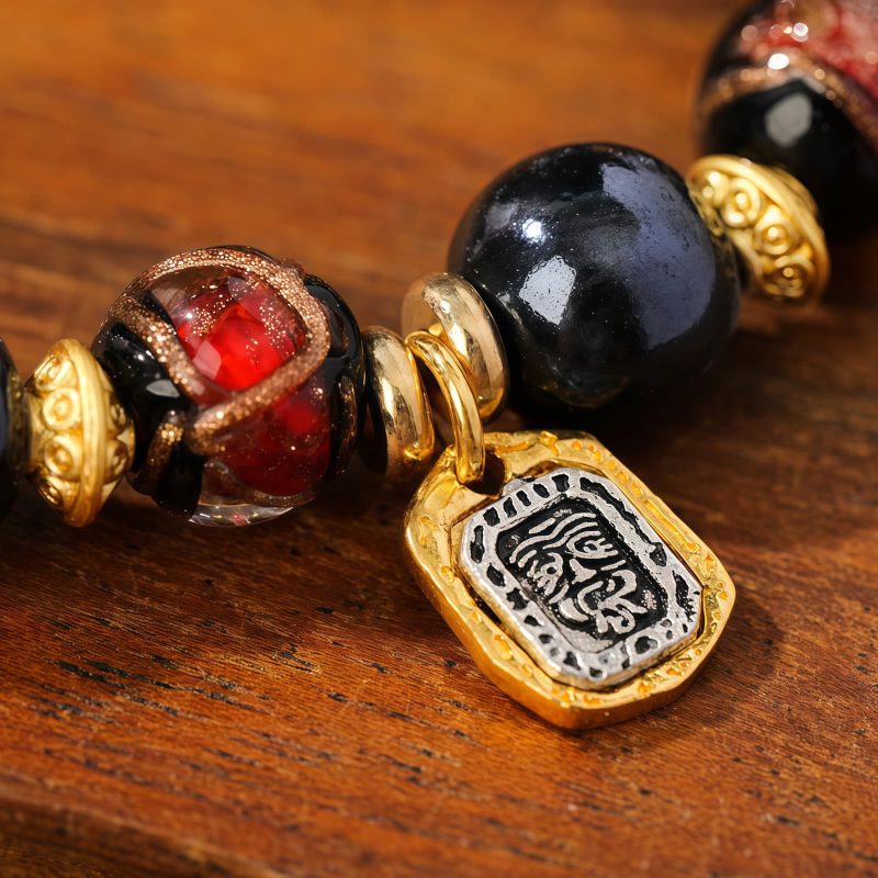 瑠璃ガラス製チベット富裕の女神ブレスレット Liuli Glass Tibetan Goddess of Wealth Bracelet
