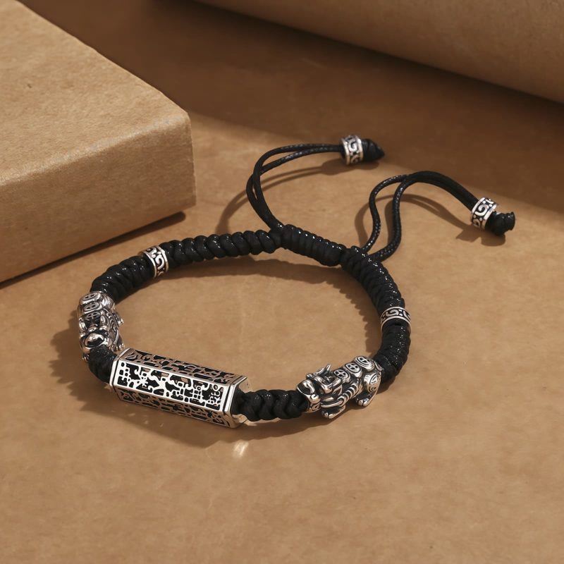 チベットの銅製オムマニパドメフムブレスレット Tibetan Copper Om Mani Padme Hum Bracelet