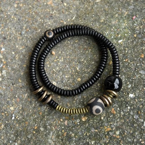 Pulsera Tibetana de Doble Vueltas con Dzi para la Calma Pulsera Tibetana de Doble Vueltas con Dzi para la Calma
