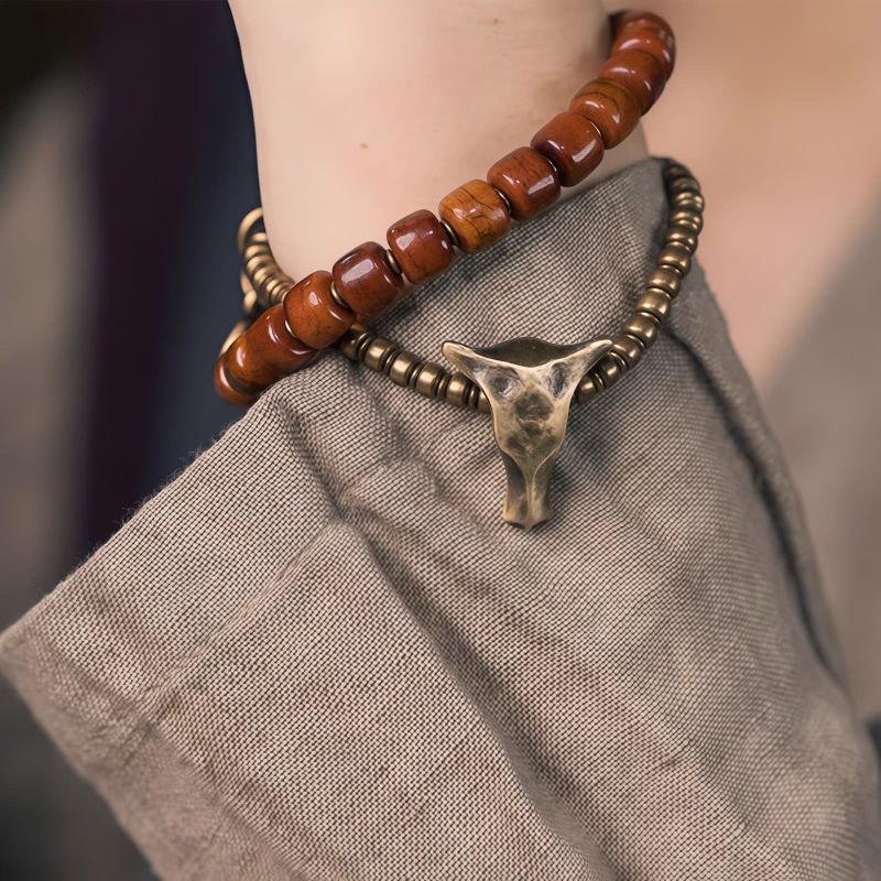 Pulsera Tibetana de Fuerza de Hueso de Yak con Colgante de Cobre Yak Bone Tibetan Strength Bracelet with Copper Pendant