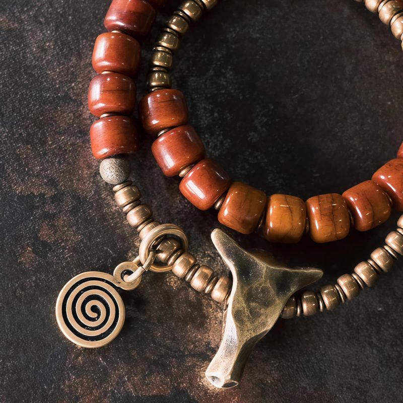 Pulsera Tibetana de Fuerza de Hueso de Yak con Colgante de Cobre Yak Bone Tibetan Strength Bracelet with Copper Pendant