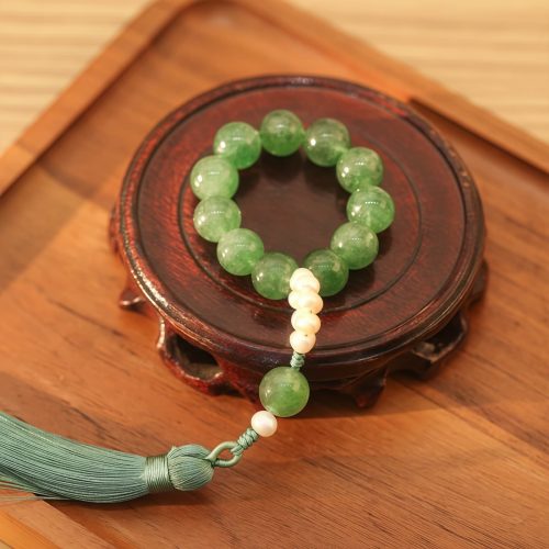 Green Strawberry Quartz Pearl Wrist Mala Green Strawberry Quartz Pearl Wrist Mala